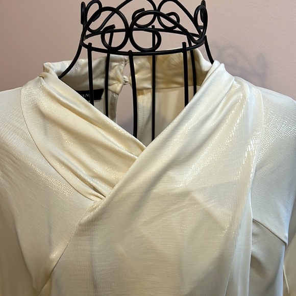 Gorgeous cream top! - Picture 2 of 6